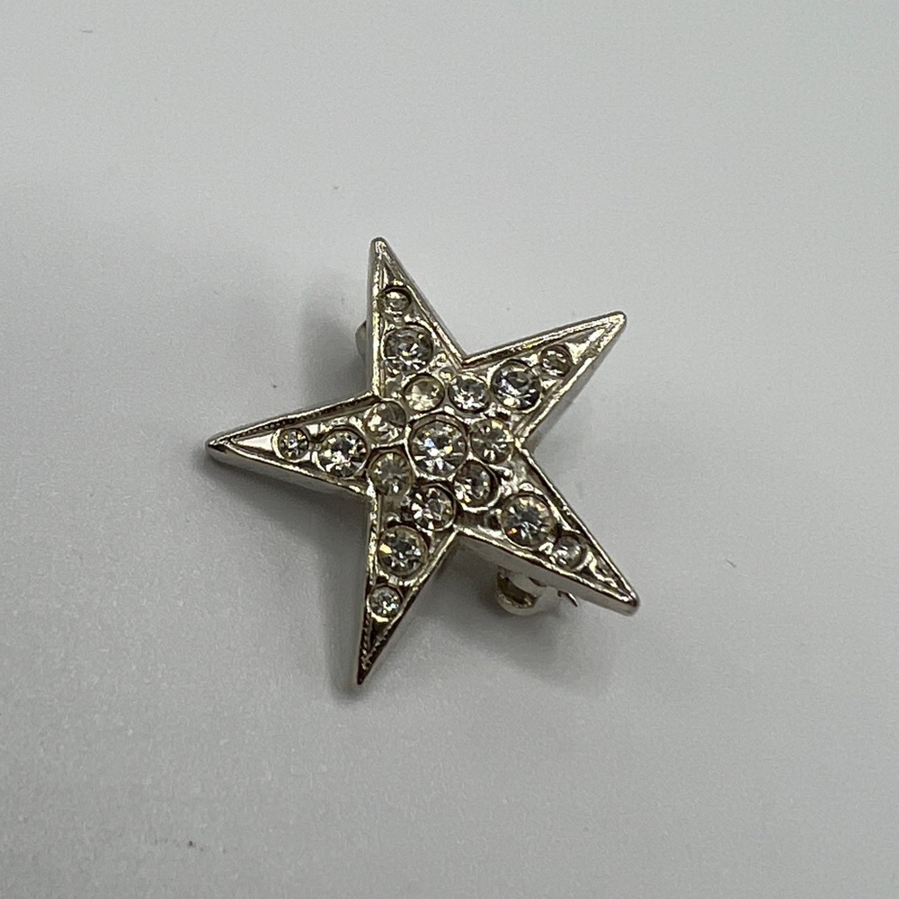 Silver & Rhinestone Star Brooch - Picture 2 of 4